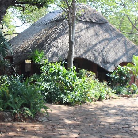 Mosi-Ua-Tunya Lodge Victoria Falls Ngoại thất bức ảnh