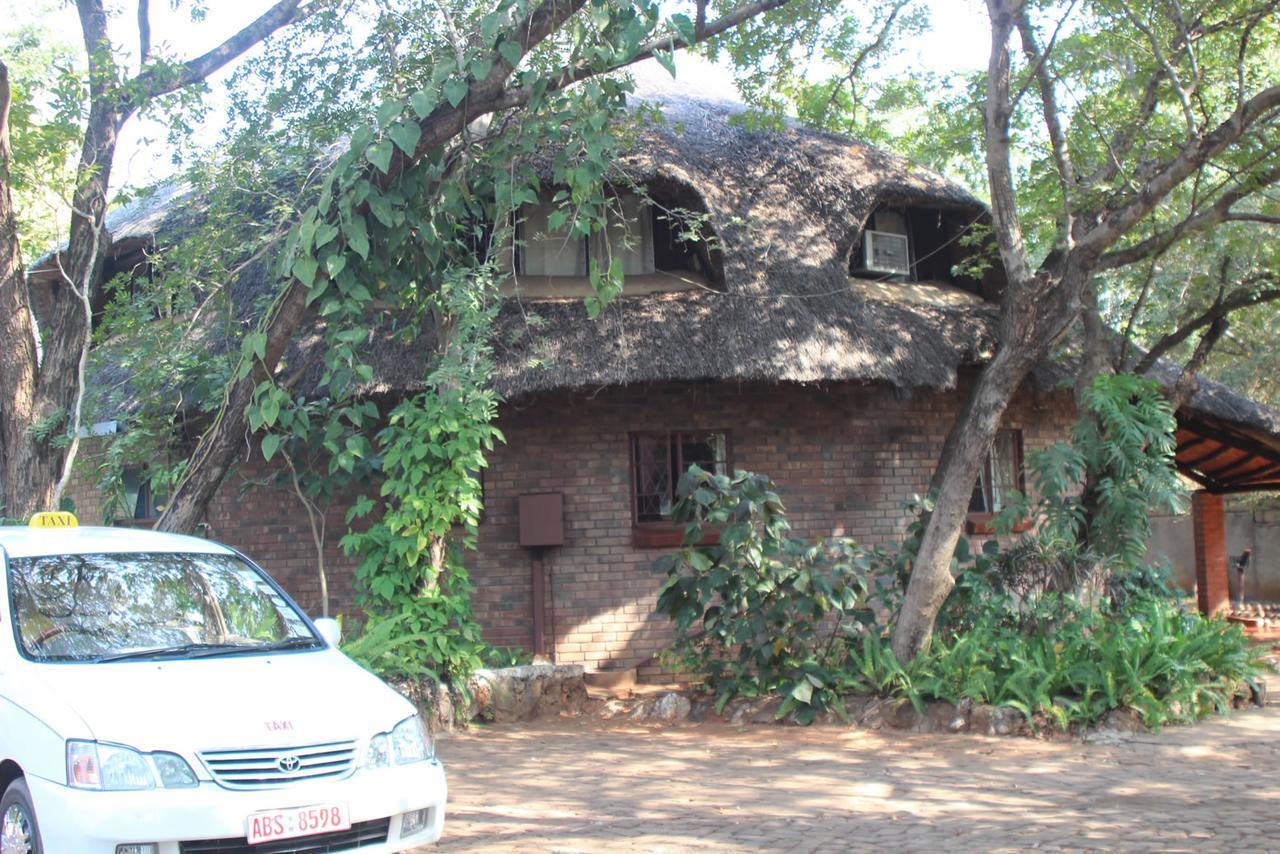 Mosi-Ua-Tunya Lodge Victoria Falls Ngoại thất bức ảnh